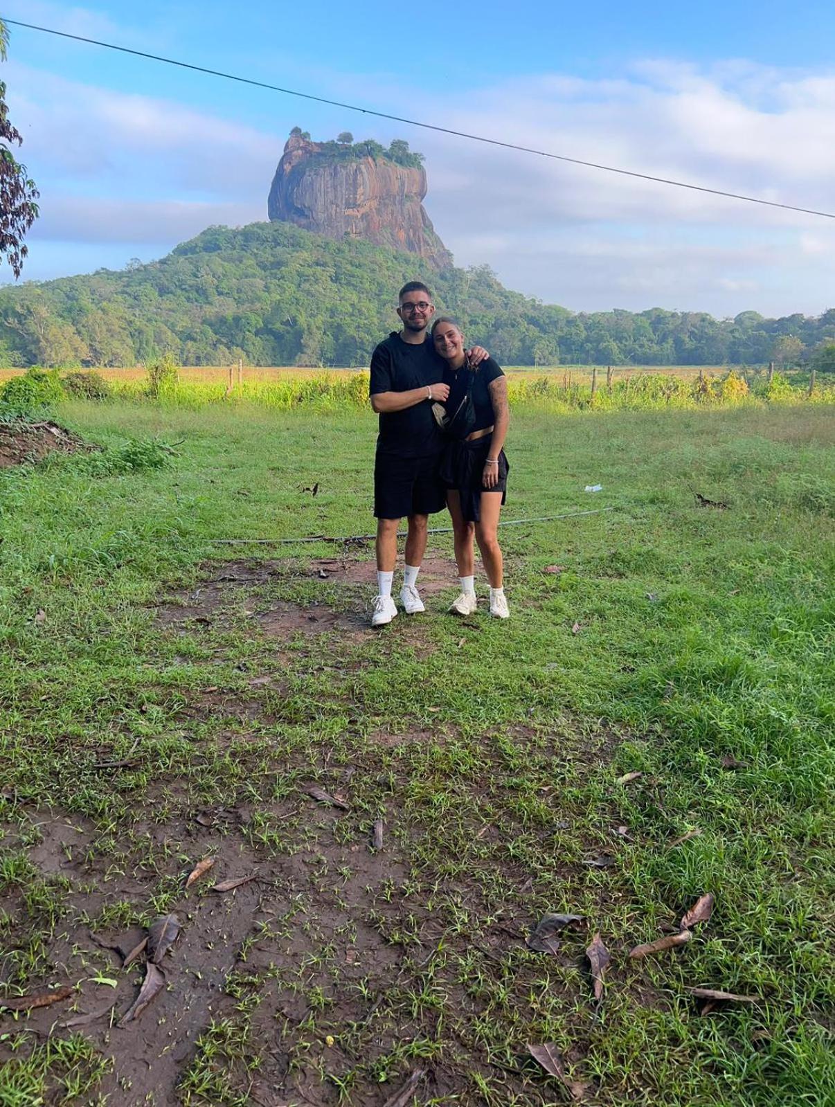 Jungle Eco Lodge & Safari Sigiriya Buitenkant foto